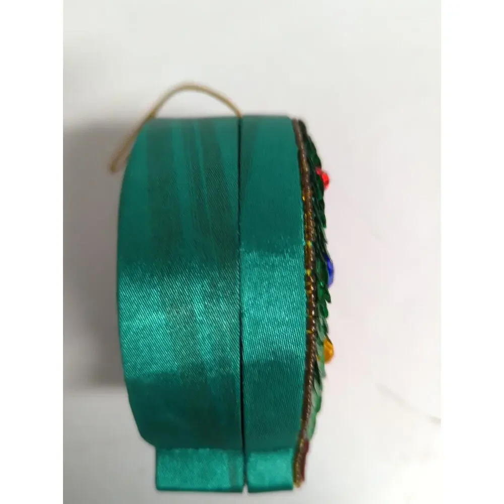 Vtg 4” Christmas Wreath Green Sequin Bead Trinket Box Ornament